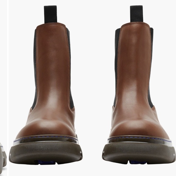 💰⬇️ BURBERRY
Chelsea Boot in Walnut-hued leather
Mens EU 44 - Picture 3 of 12
